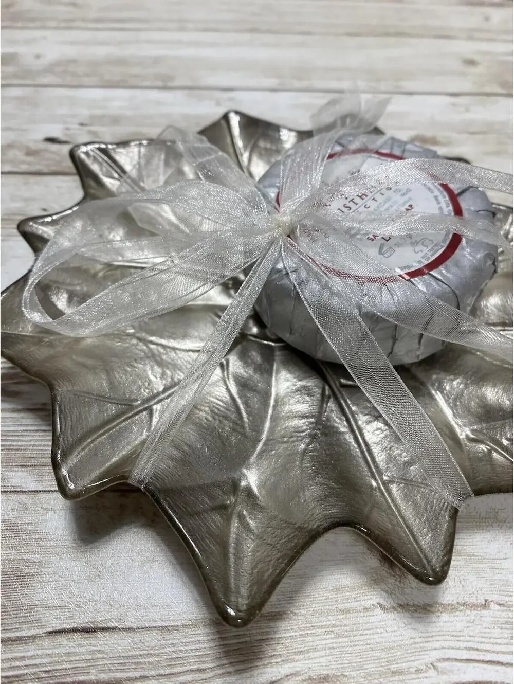 Leaf Design Soap Dish with Mini Lavender Soap Bar Bathroom Accessory Gift